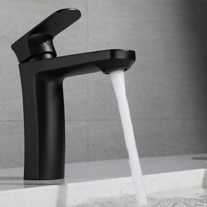 BowLift | Square 1-Handle Basin Faucet 1 Hole Basin Faucet