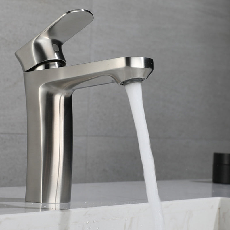 BowLift | Square 1-Handle Basin Faucet 1 Hole Basin Faucet