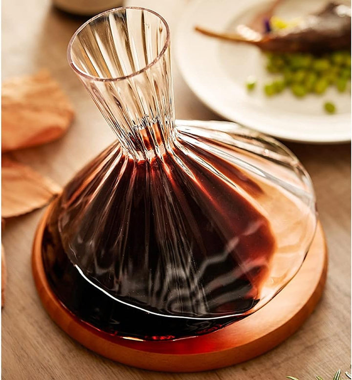 BowLift | Stylish decanter and glass set with a unique design ensuring air circulation