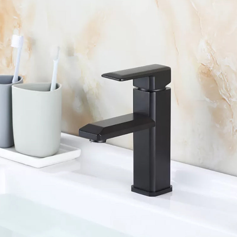 BowLift | Single Hole Faucet 6.69" H Modern Low Arc Bathroom Faucet