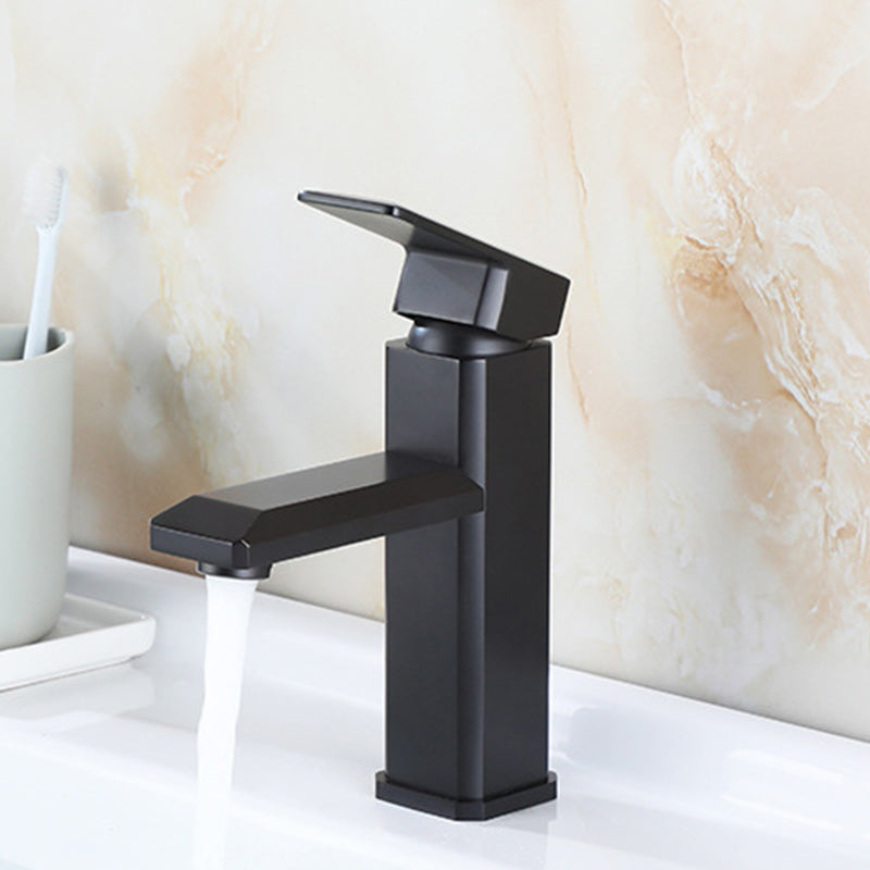 BowLift | Single Hole Faucet 6.69" H Modern Low Arc Bathroom Faucet