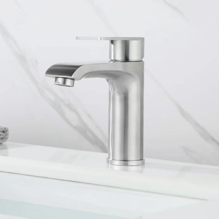 BowLift | Single handle faucets Glam Style sink faucets for the bathroom