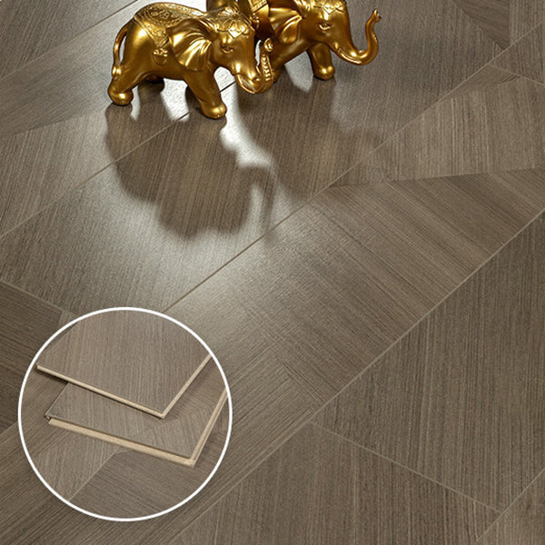 BowLift | Water-resistant laminate click-lock brown wood laminate floor