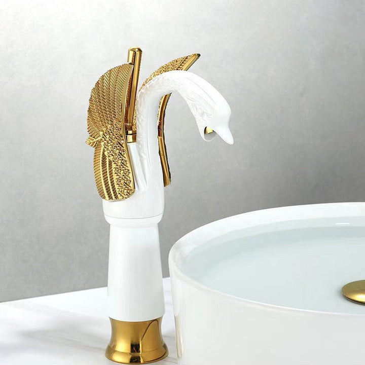 BowLift | Full brass bathroom sink faucet hot and cold water single lever sink faucet