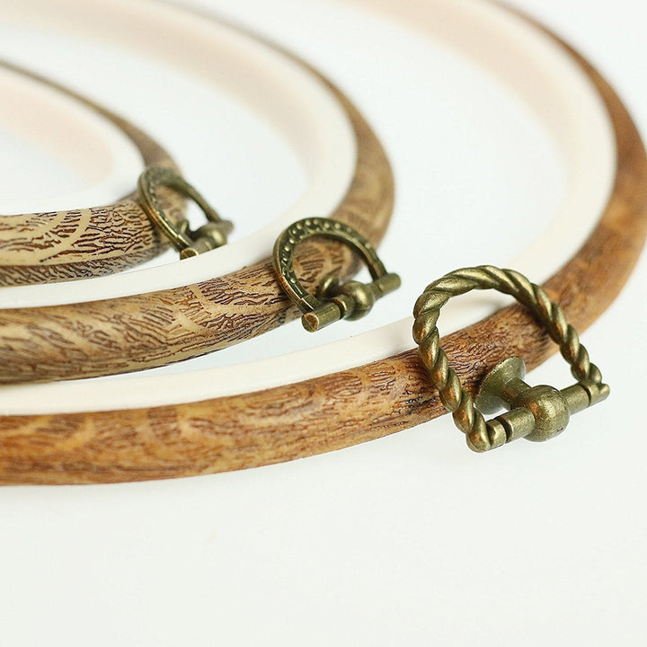BowLift | 3 Pieces Vintage Embroidery Hoops