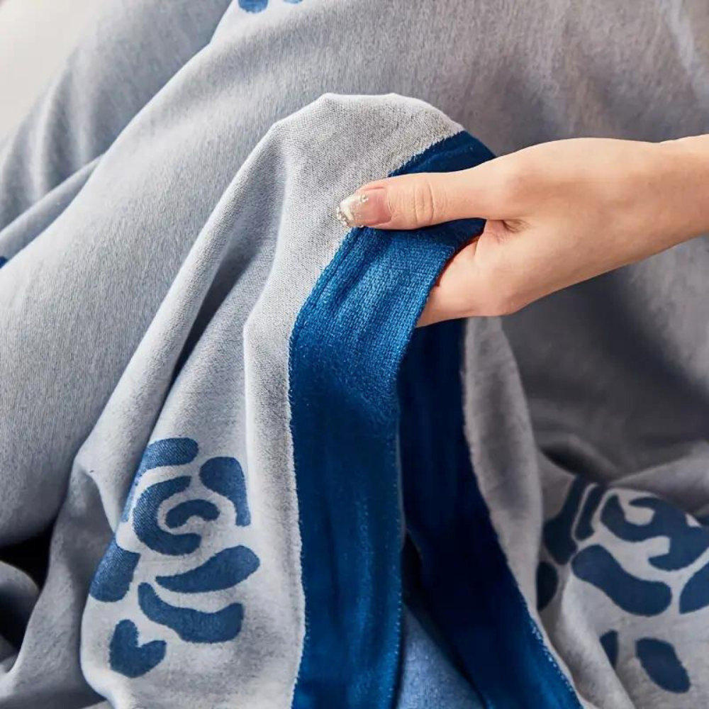 BowLift | Bamboo Fiber Rose Cooling Blanket