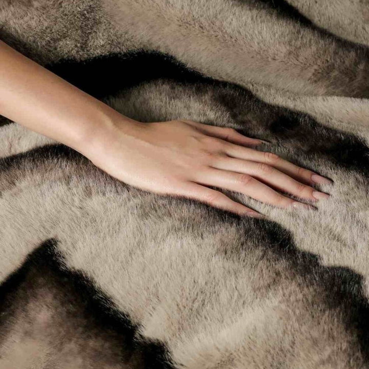 BowLift | Ruched Faux Rabbit Fur Blanket