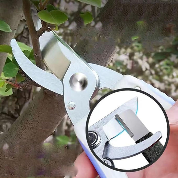 BowLift | Garden tool sharpener