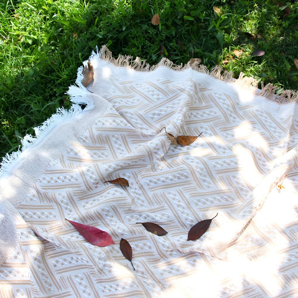 BowLift | Countryside Comfort Picnic Mat