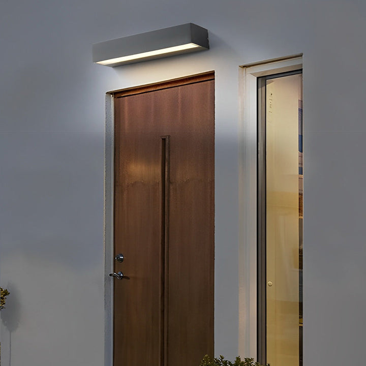 BowLift | Minimalist Black Waterproof LED Strip for Facade Lighting