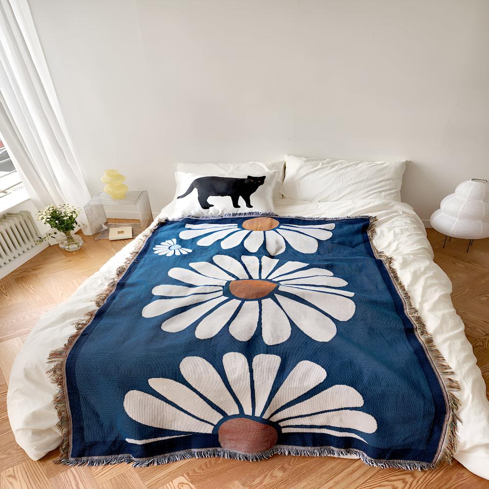 BowLift | Cozy Daisy Woven Throw