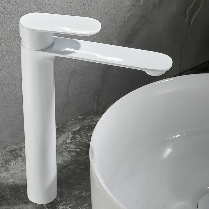 BowLift | Bathroom Sink Faucet Lever Handle Brass Monochrome Bathroom Faucet