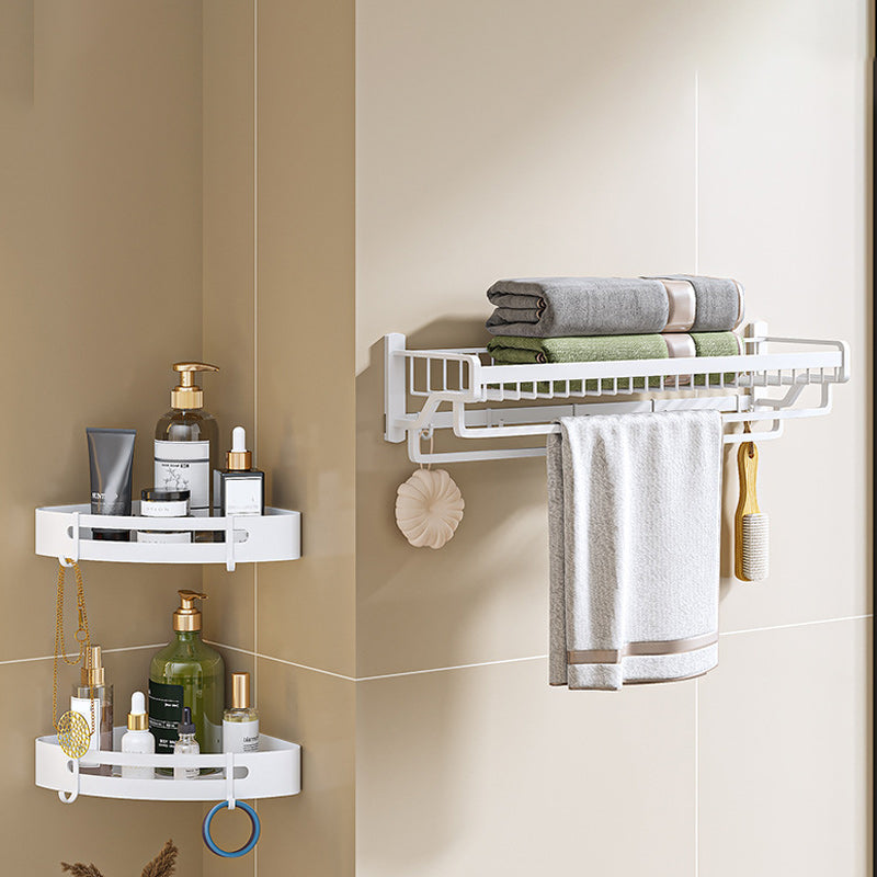 BowLift | Modern bathroom accessory set in white with bath shelf/towel bar/bath towel hooks