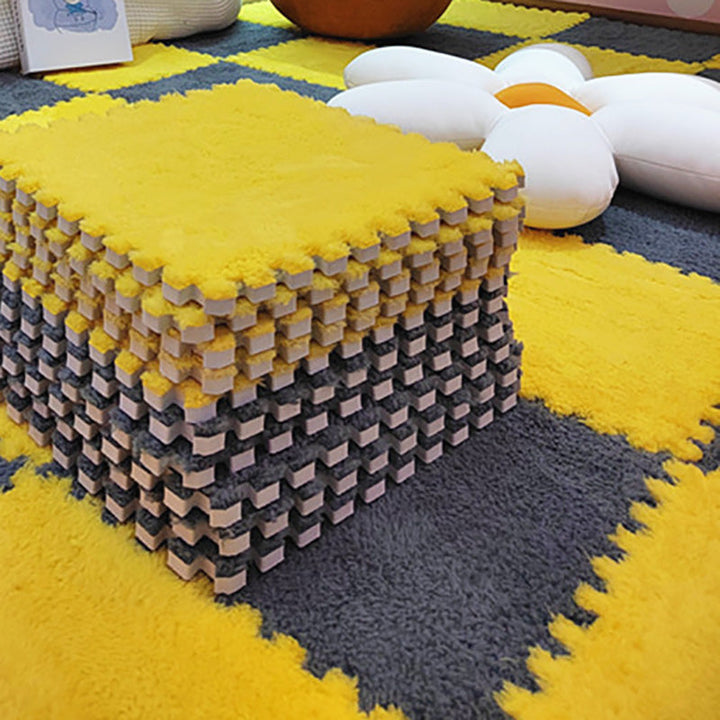 BowLift | Modern Tiles and Carpet Plush Cut Composite Non-Slip Carpet Tiles