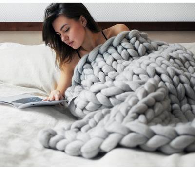BowLift | Chunky Knit Blanket