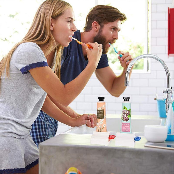 BowLift | Recyclable eco-friendly toothpaste tube squeezer