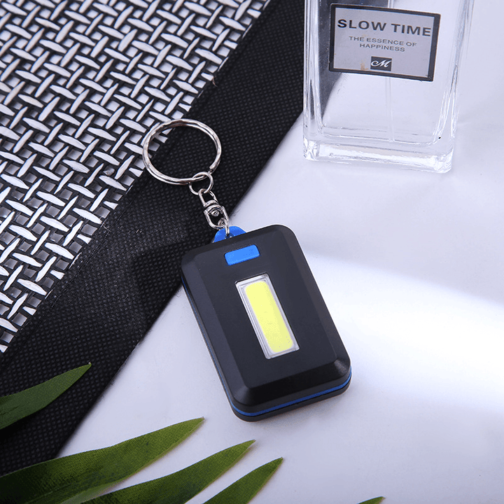 BowLift | Mini LED Flashlight Keychain