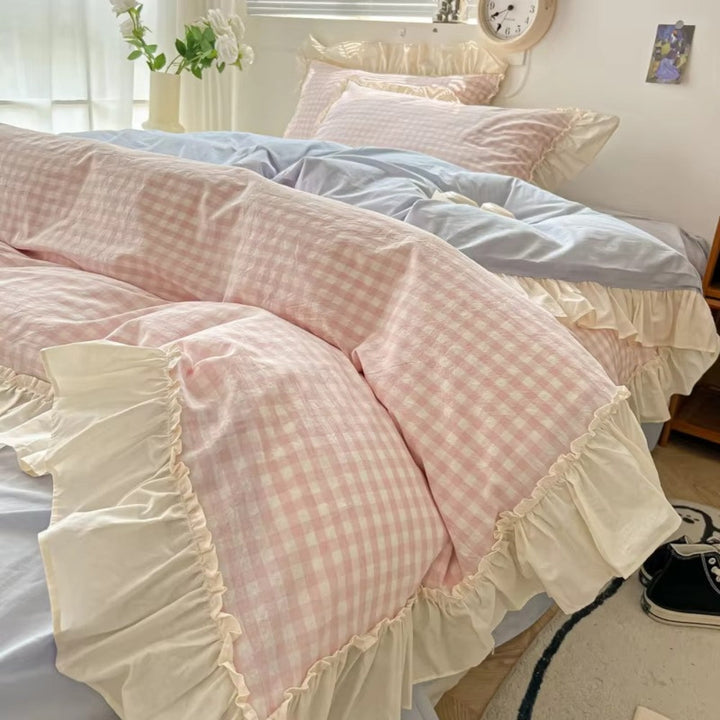 BowLift | Gingham Check Ruffled Edges Bedding Set