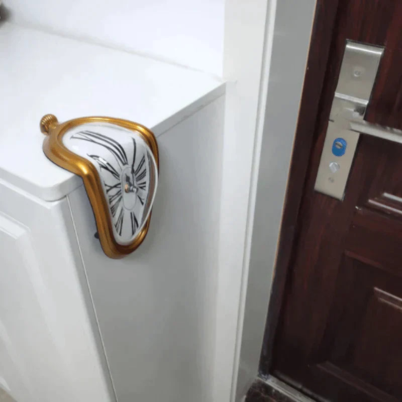 BowLift | Melting Time Warp Clock