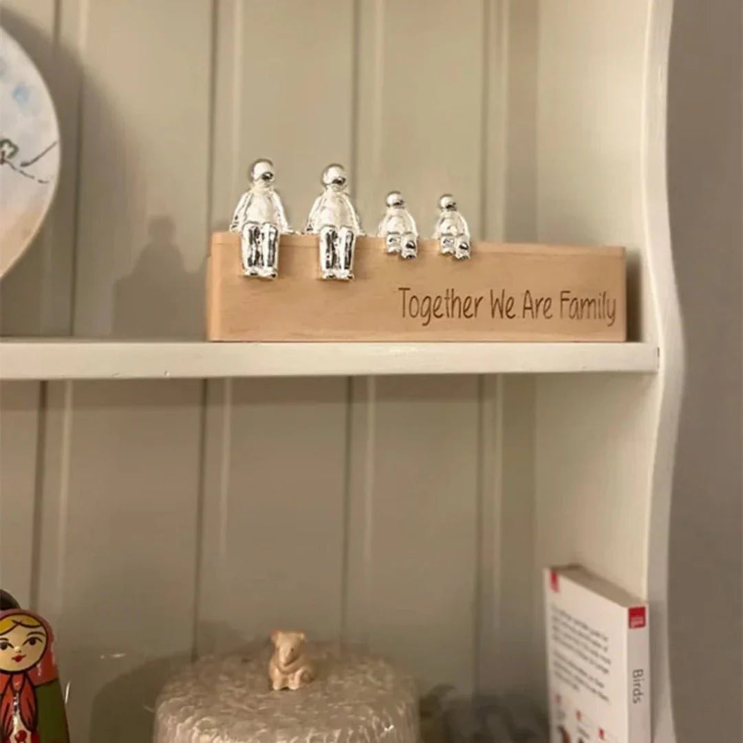 BowLift | Timeless Family Sculpture