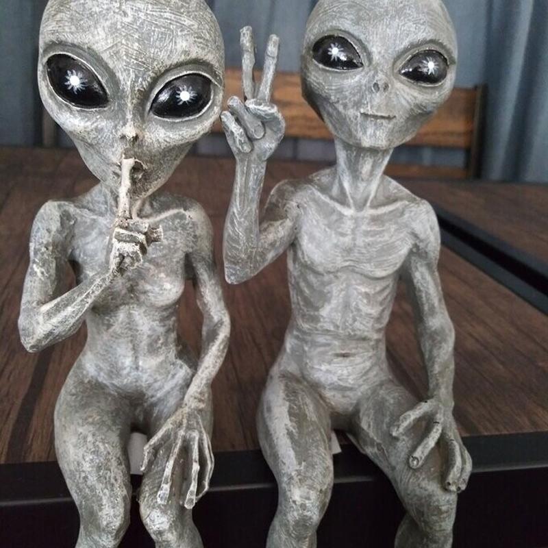 Statue Garden Alien | Bowlift
