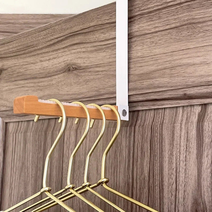 BowLift | HangClothes – The foldable premium door hook!