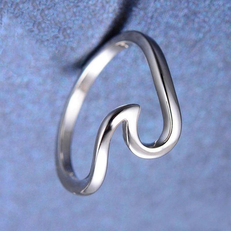 BowLift | Simple Wave Ring