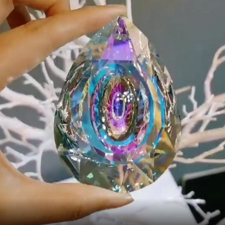 BowLift | Teardrop Crystal Pendant