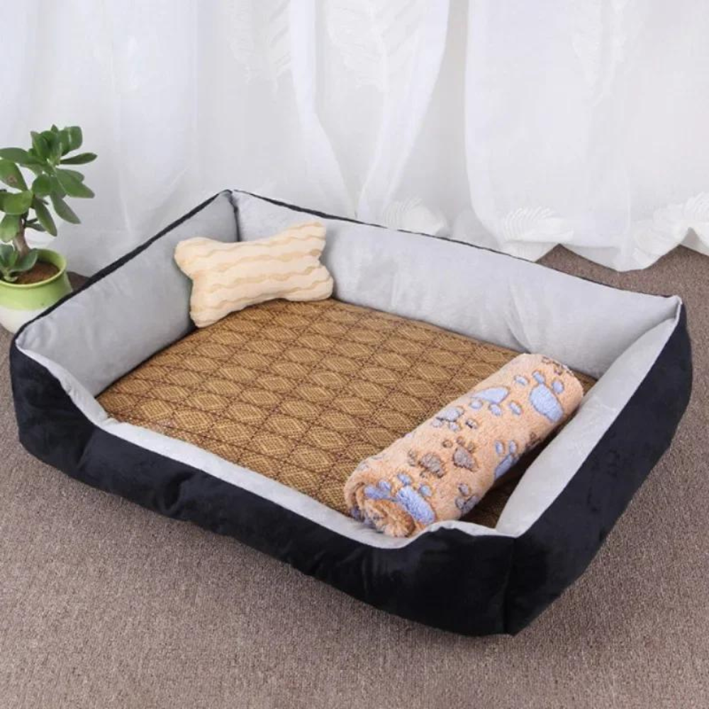 SnuggleNest • Warm and Cozy Dog Bed