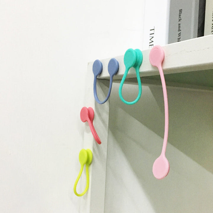 BowLift | Useful magnetic cable storage holder