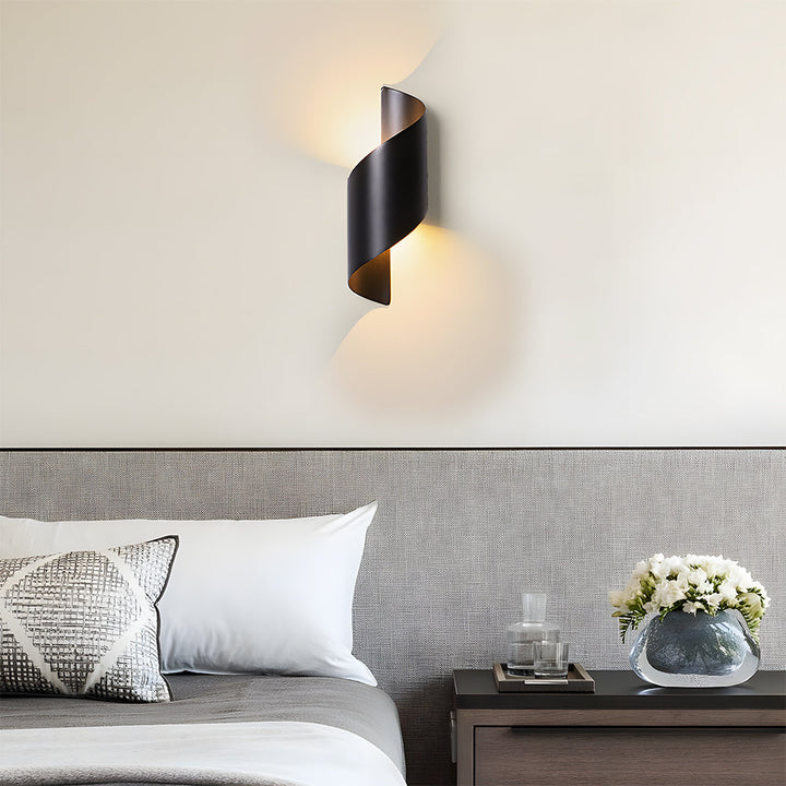 BowLift | LED Wall Light with Minimalist Aluminum Design
