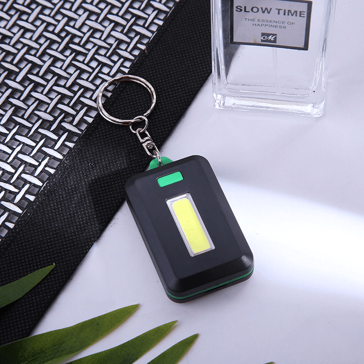 BowLift | Mini LED Flashlight Keychain