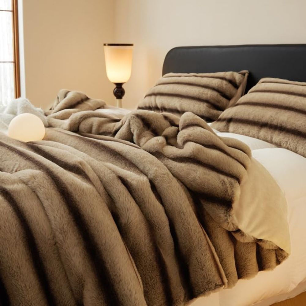 BowLift | Ruched Faux Rabbit Fur Blanket