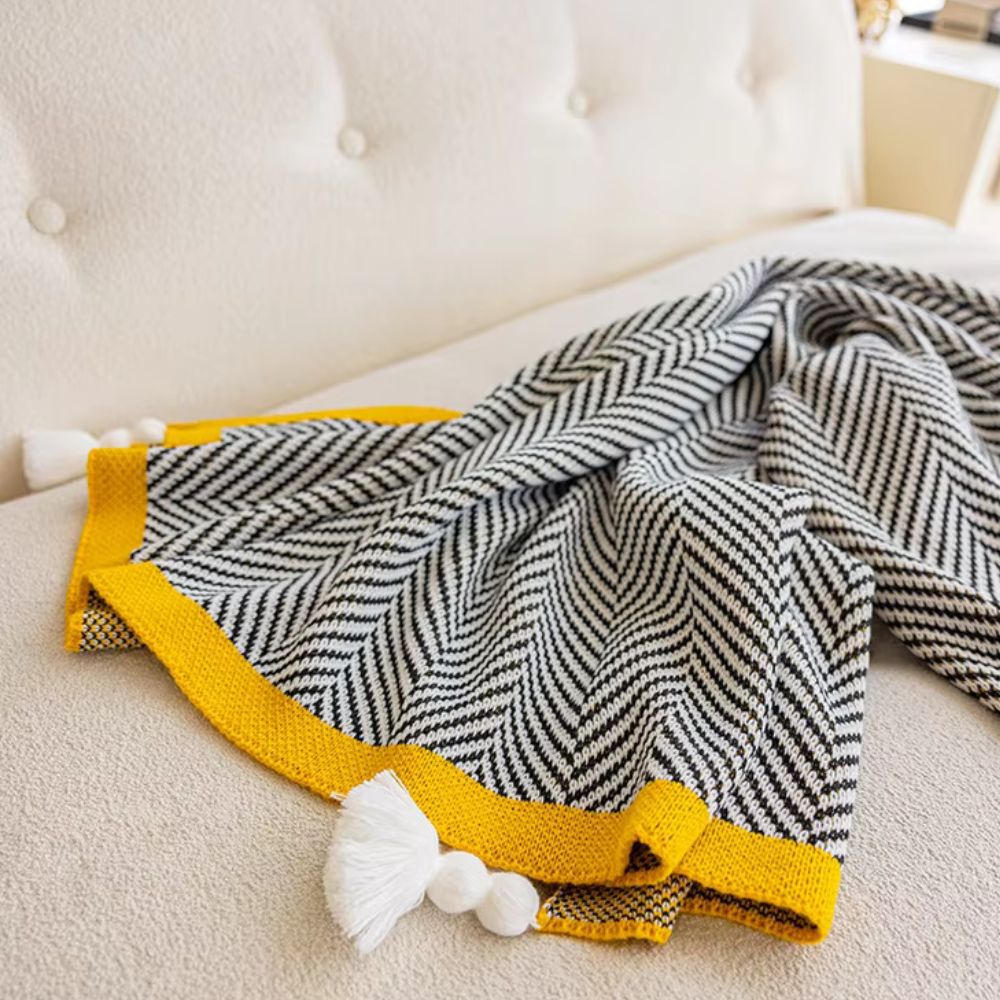 BowLift | Golden Chevron Luxe Blanket