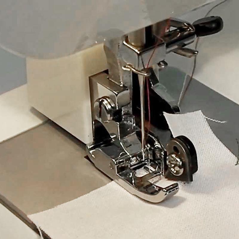 BowLift | Side-Cutter Overlock Foot