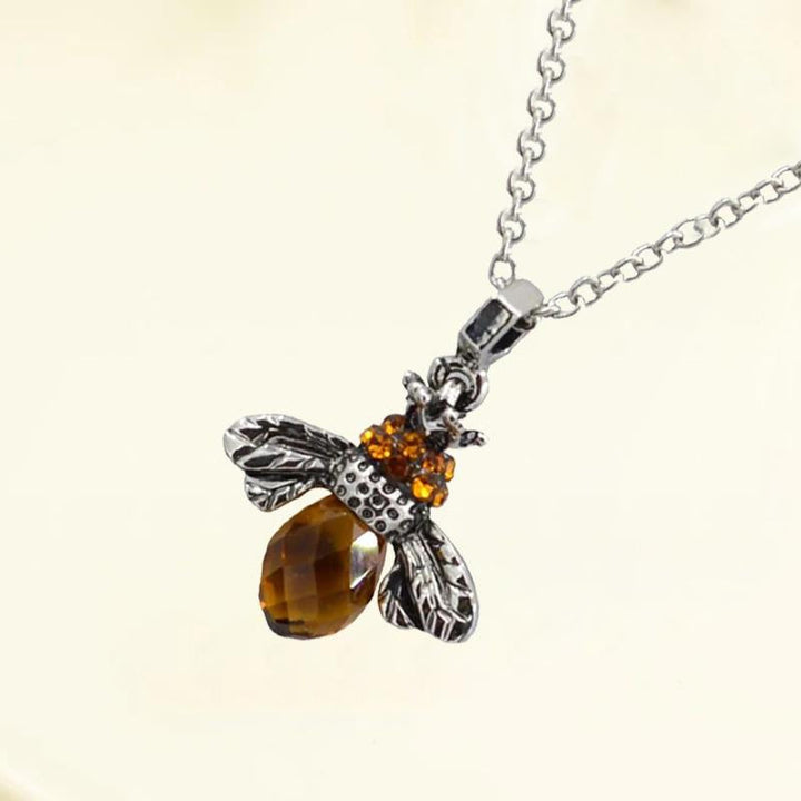 BowLift | "Dancing Bee" Necklace