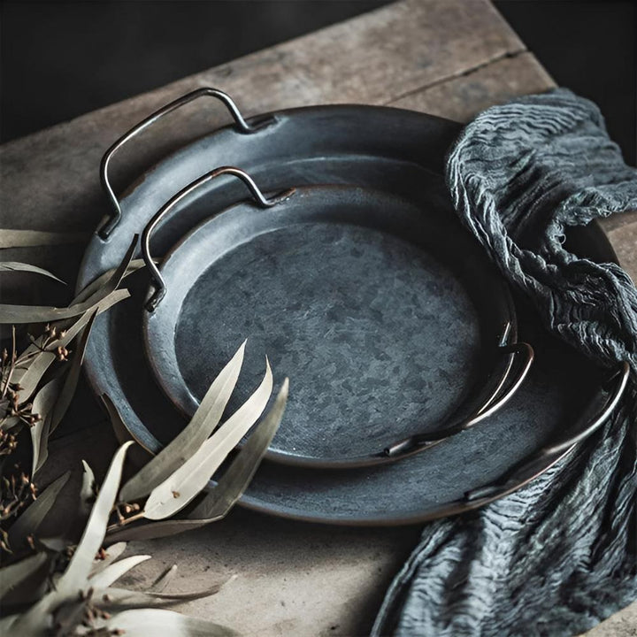 BowLift | Retro Round Metal Dinner Serving Trays