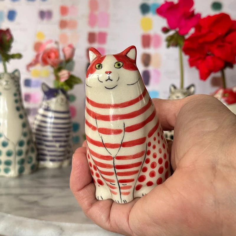 BowLift | Dotted Cat Vase