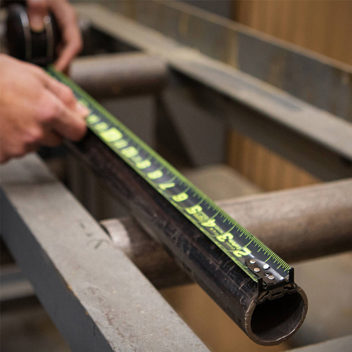 BowLift | Luminous fluorescent steel measuring tape