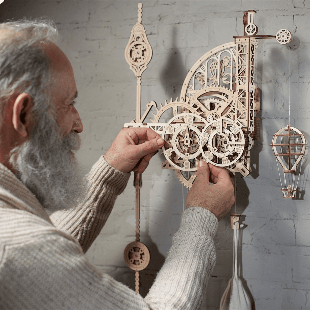 Aero Wall Clock with Pendulum Bowlift