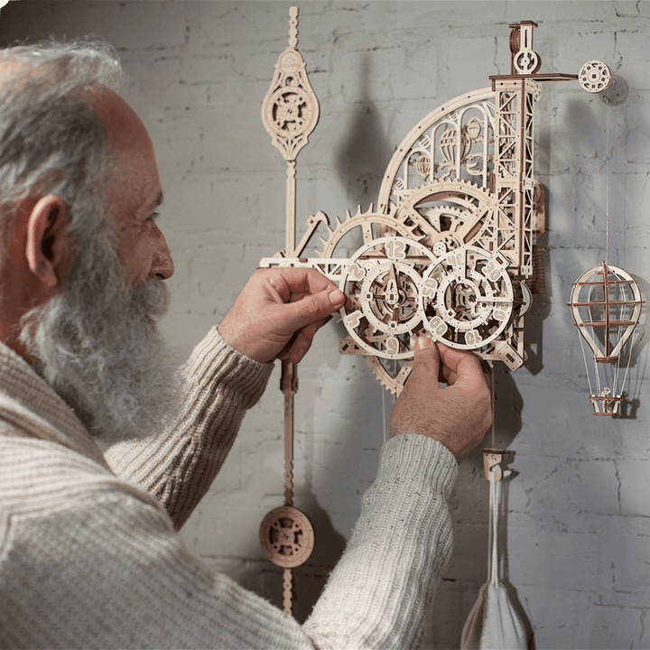 Aero Wall Clock with Pendulum Bowlift