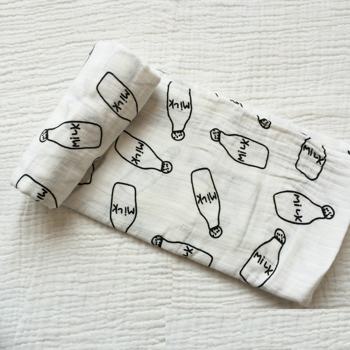 Cotton Muslin Baby Blanket with Heart Pattern Bowlift