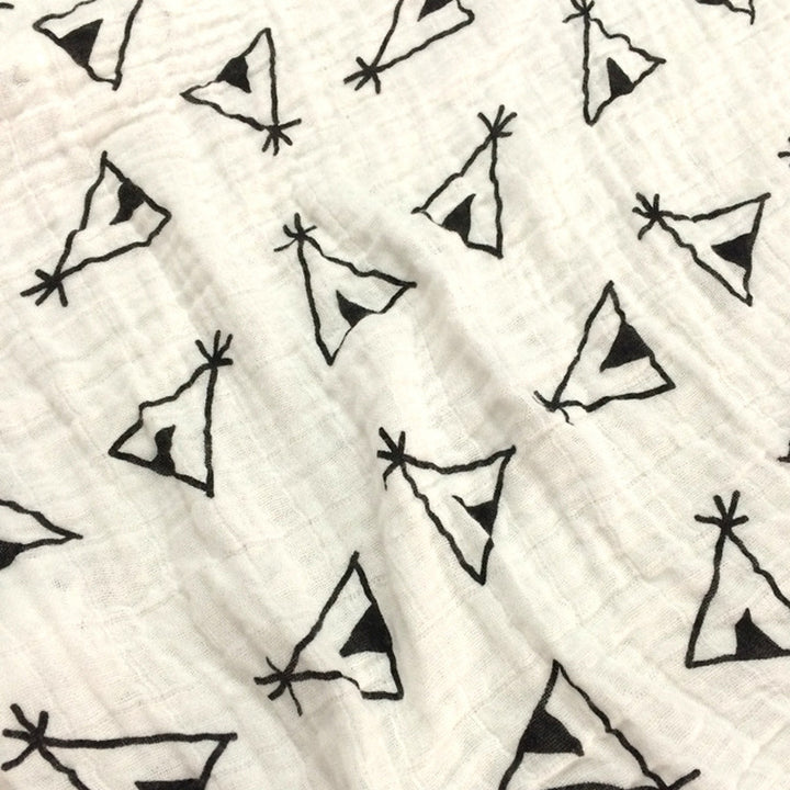 Cotton Muslin Baby Blanket with Heart Pattern Bowlift
