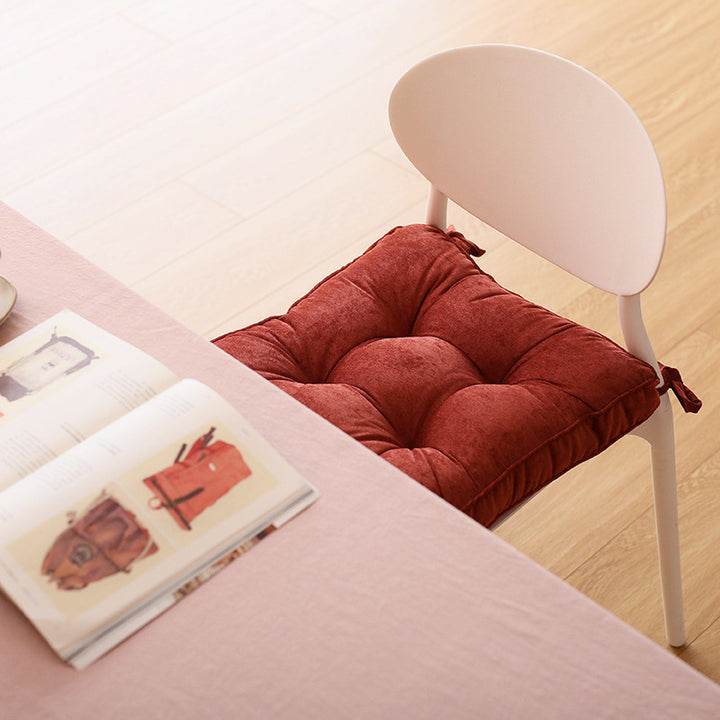 High-quality velvet seat cushion with square tufting and thick padding Bowlift