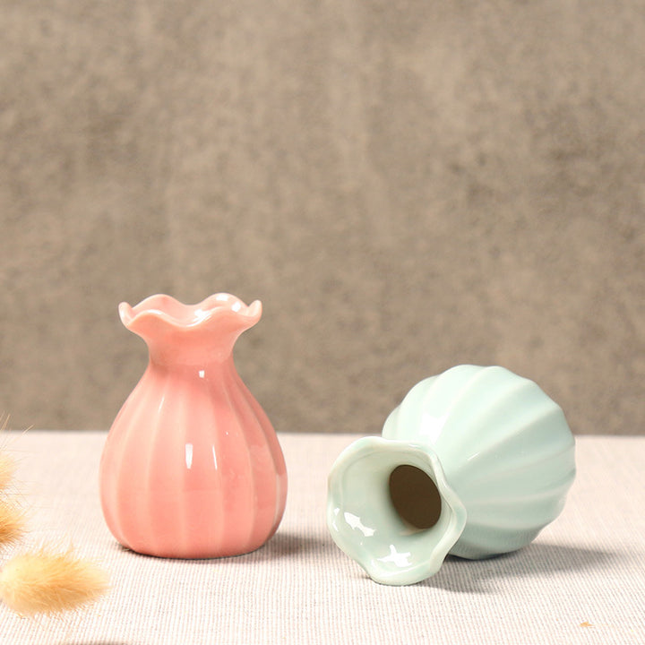 Elegant Curved Ceramic Flower Vase Bowlift