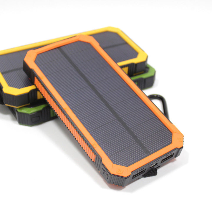 Robust Powerbank with Integrated LED Flashlight Bowlift