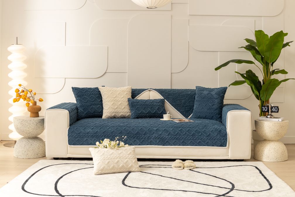 BowLift | Classic One-Piece Sofa Slipcover