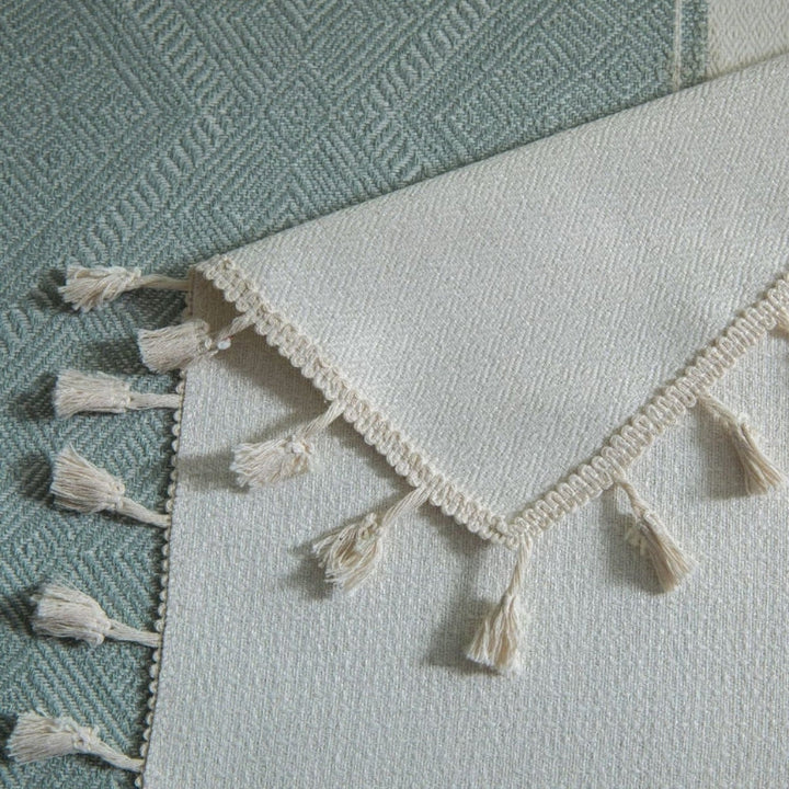 BowLift | Glisstra Geometric Tassel Tablecloth