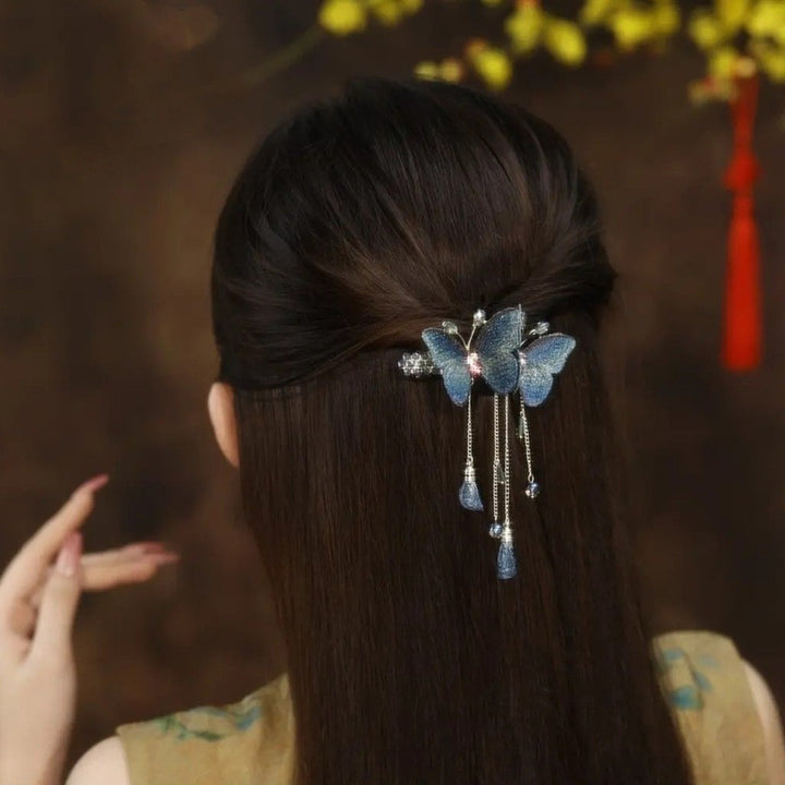 BowLift | Dreamy butterfly hair clip with fringes