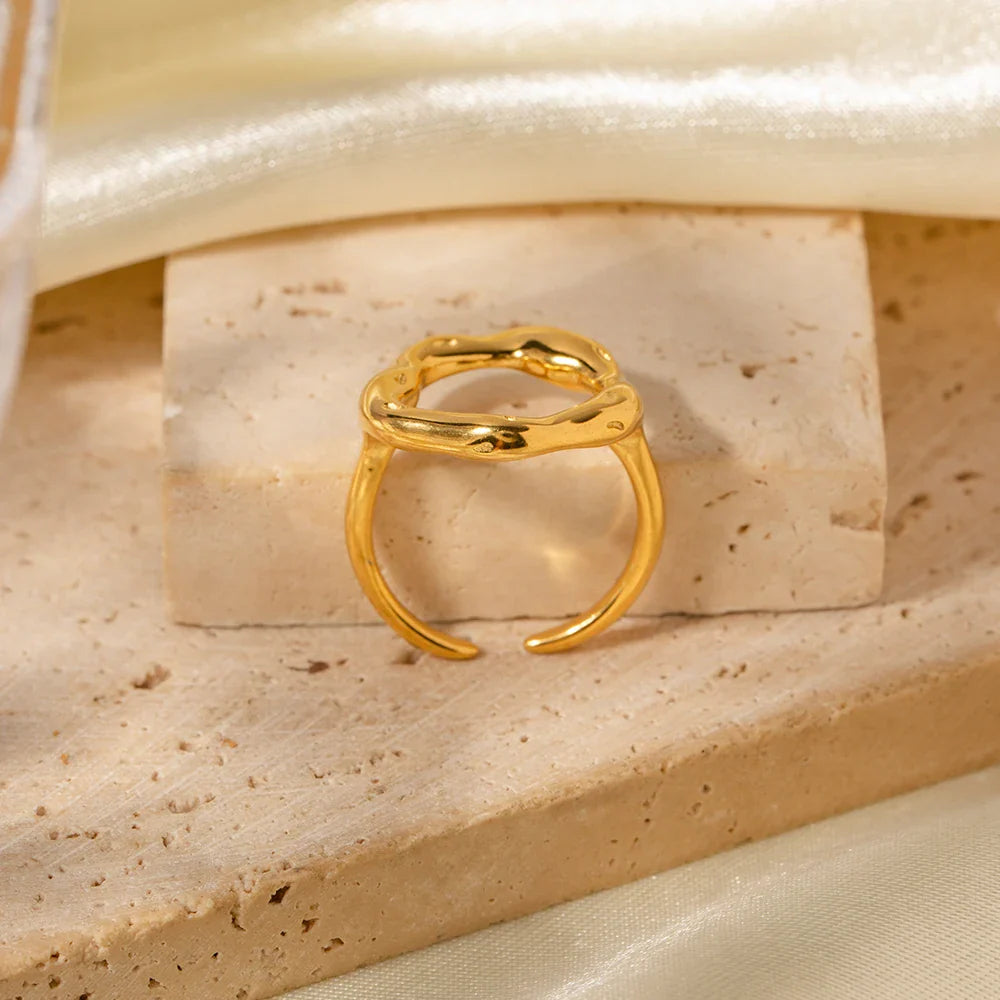 BowLift | 18k Melted Flower Open Ring